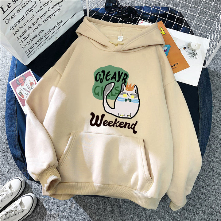 Kvinnors hoodie med lekfullt kattmotiv Mirla-Eva Jonsson
