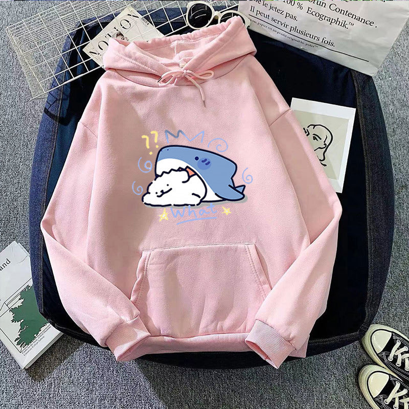 Kvinnors hoodie med lekfullt valmotiv Mirla-Eva Jonsson