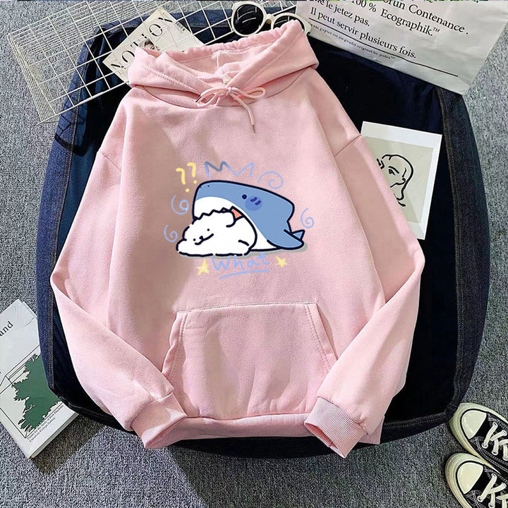 Kvinnors hoodie med lekfullt valmotiv Mirla-Eva Jonsson