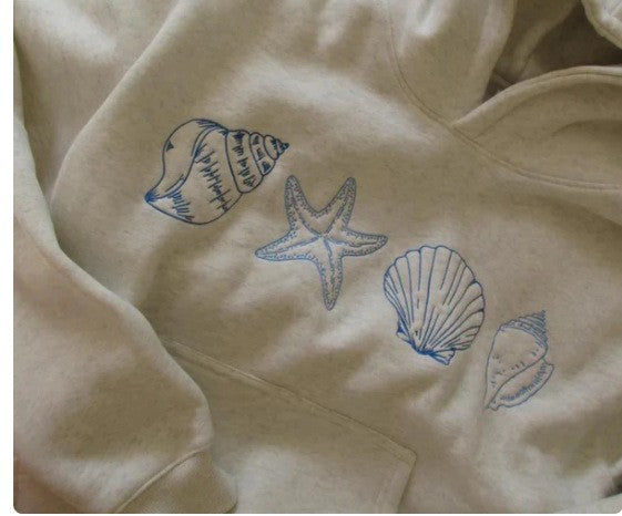 Kvinnors hoodie med maritimt motiv och mjukt tyg Mirla-Eva Jonsson
