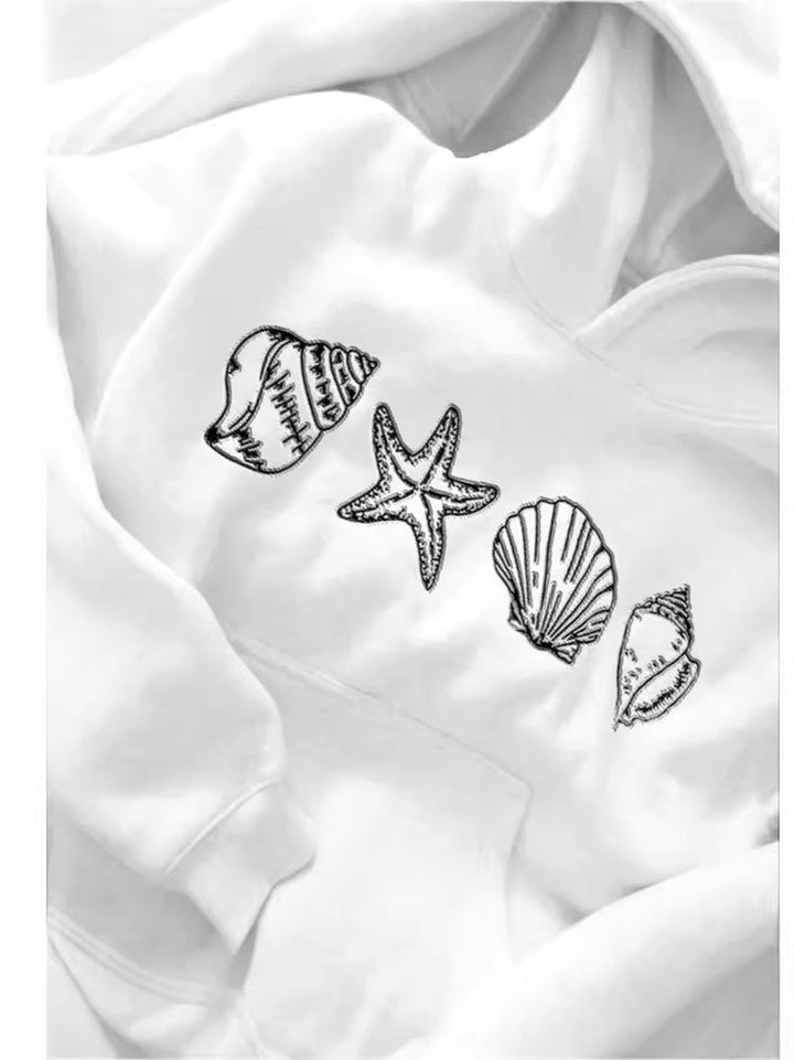 Kvinnors hoodie med maritimt motiv och mjukt tyg Mirla-Eva Jonsson