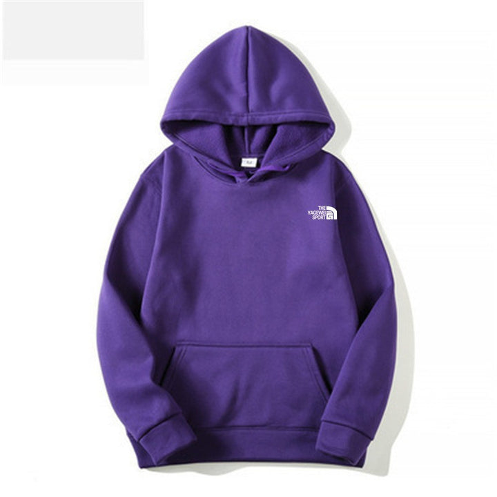 Kvinnors hoodie med mjukt fleecefoder och stilren minimalistisk design Mirla-Eva Jonsson
