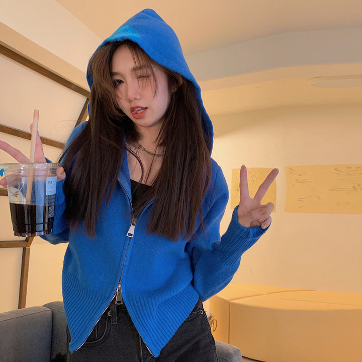 Kvinnors hoodie med modern dragkedja och skräddarsydd passform Mirla-Eva Jonsson
