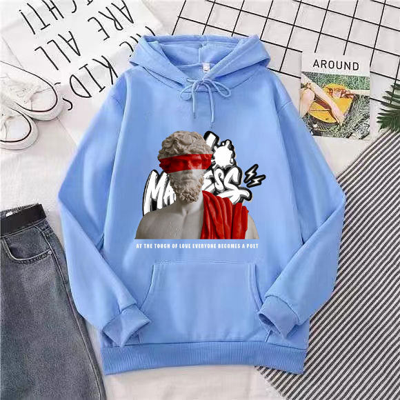 Kvinnors hoodie med modern grafisk tryck och inspirerande text Mirla-Eva Jonsson