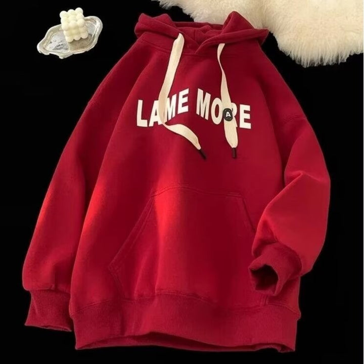Kvinnors hoodie med modern text och exklusiv design Mirla-Eva Jonsson