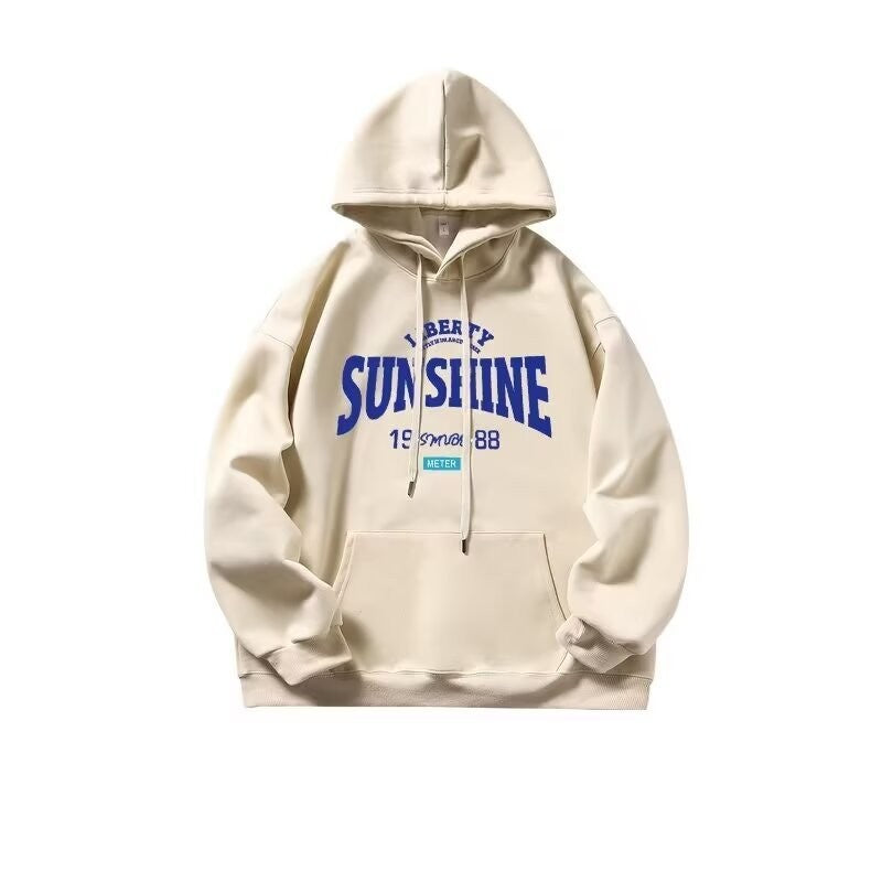Kvinnors hoodie med modern text och praktisk känguruficka Mirla-Eva Jonsson