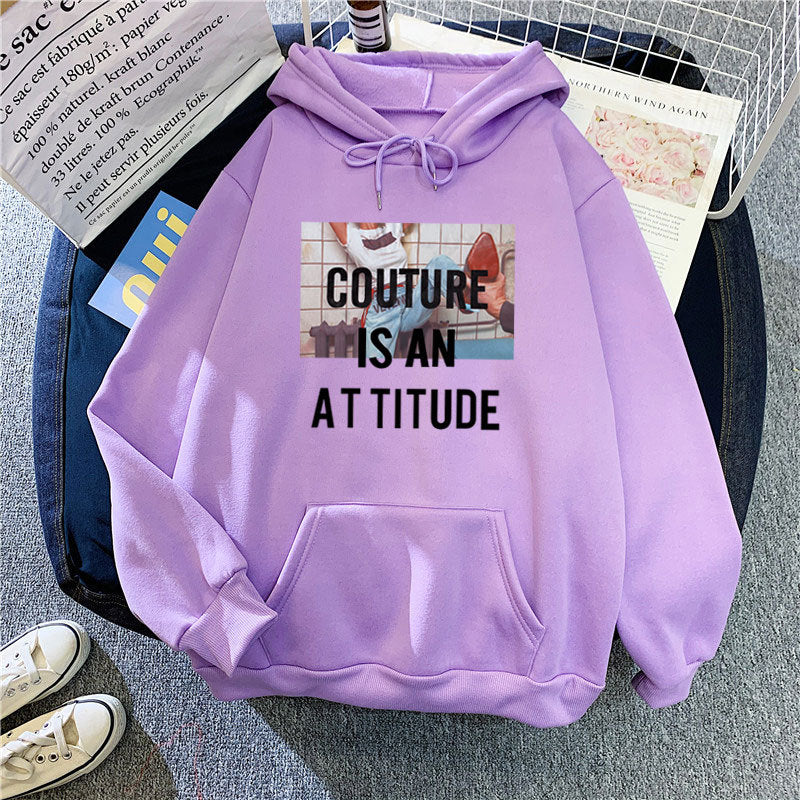 Kvinnors hoodie med modern uttalandedesign Mirla-Eva Jonsson