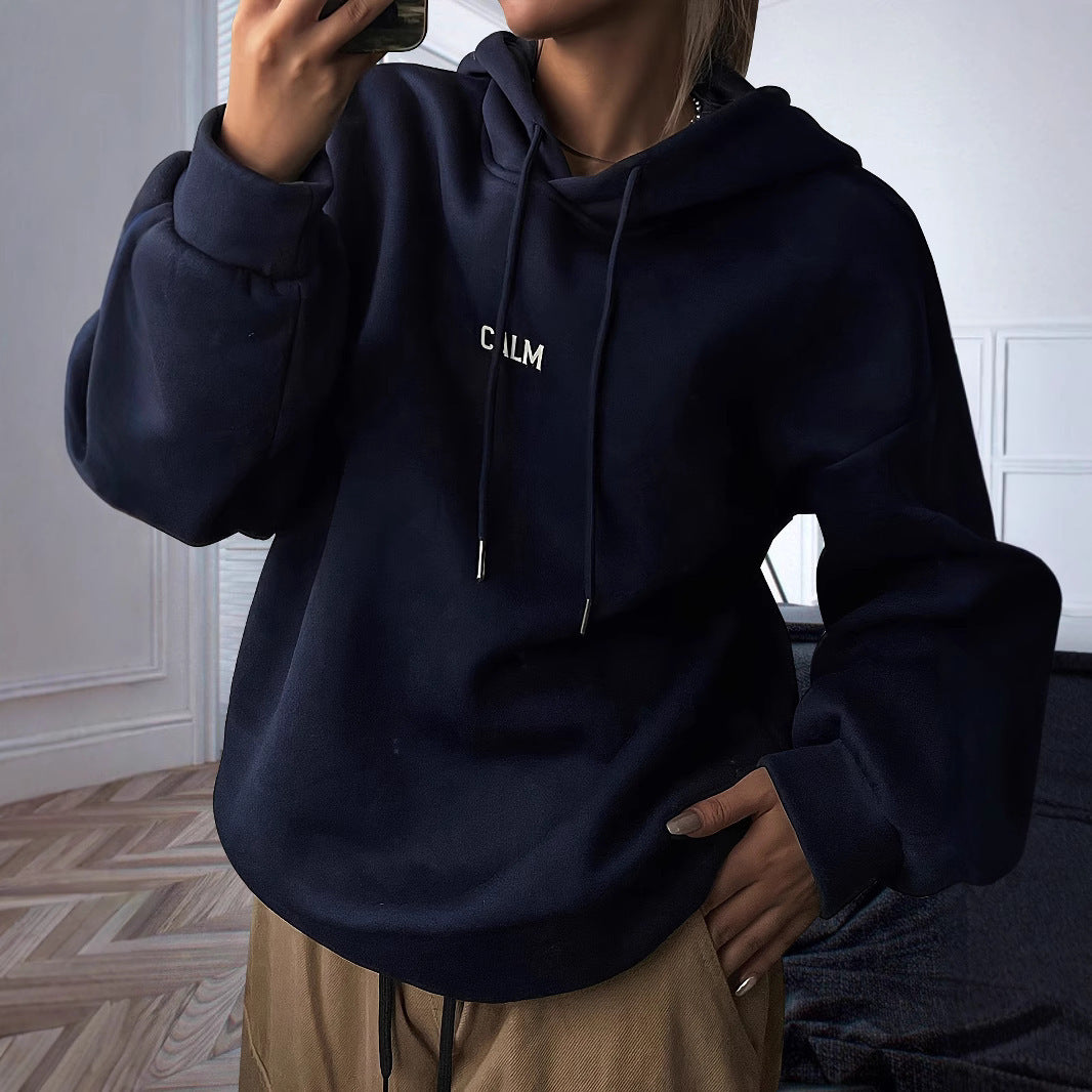 Kvinnors hoodie med motiverande text och bekväm passform Mirla-Eva Jonsson