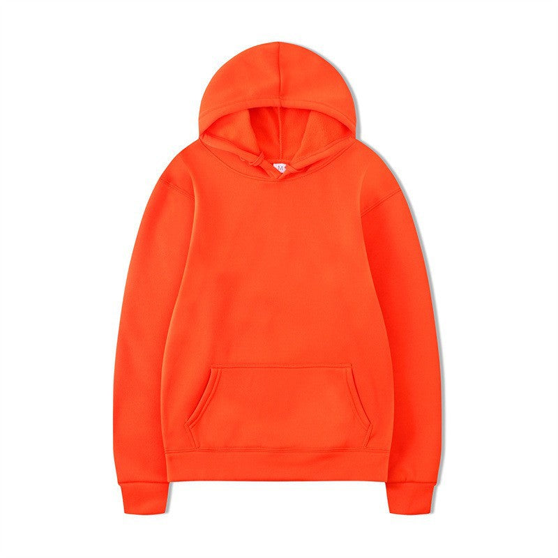 Kvinnors hoodie med praktisk kengurulomme och högkvalitativt material Mirla-Eva Jonsson