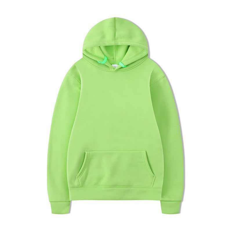 Kvinnors hoodie med praktisk kengurulomme och högkvalitativt material Mirla-Eva Jonsson