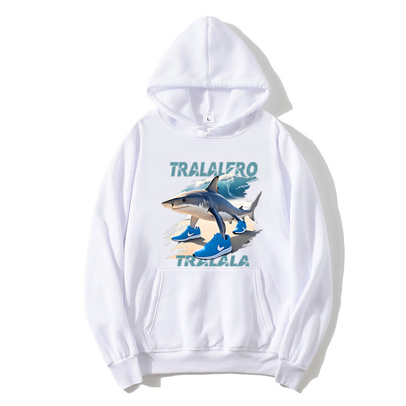 Kvinnors hoodie med rolig hajmotiv och grafiska element Mirla-Eva Jonsson