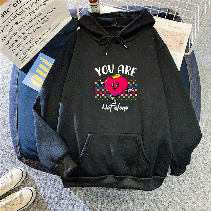 Kvinnors hoodie med rolig hjärtdesign Mirla-Eva Jonsson