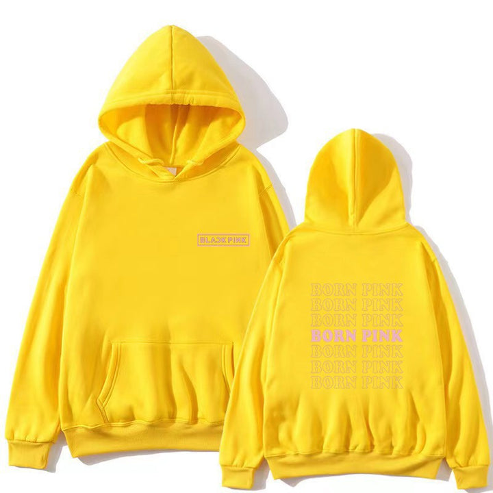 Kvinnors hoodie med slående grafisk design Mirla-Eva Jonsson