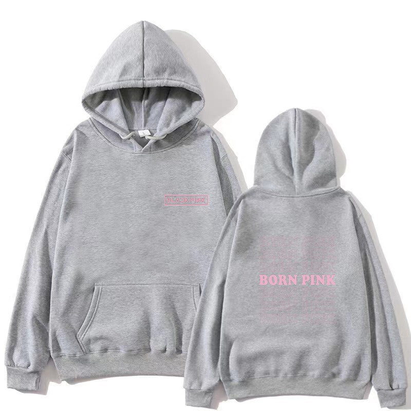 Kvinnors hoodie med slående grafisk design Mirla-Eva Jonsson