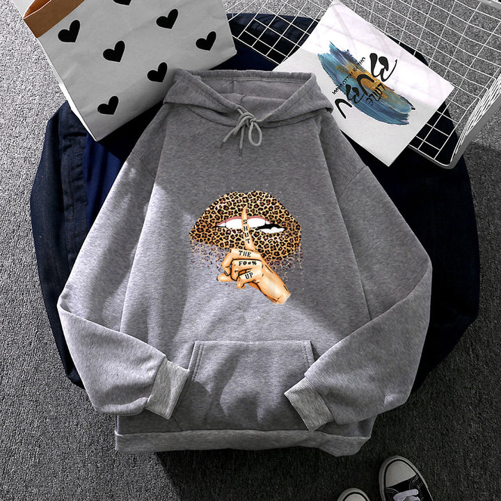 Kvinnors hoodie med slående leopardmönster Mirla-Eva Jonsson