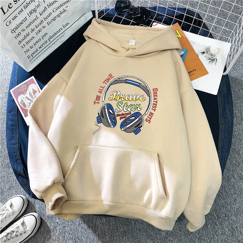 Kvinnors hoodie med slående musikdesign Mirla-Eva Jonsson