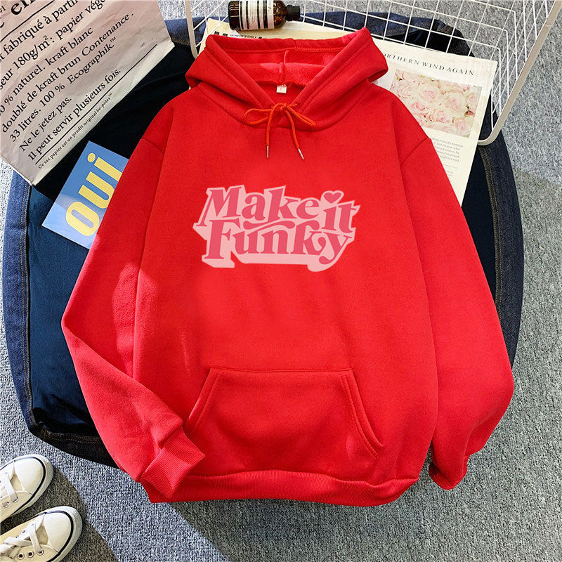 Kvinnors hoodie med slående tryck Mirla-Eva Jonsson