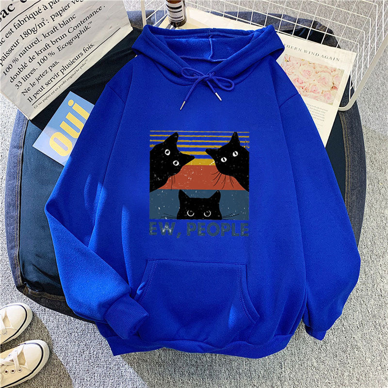 Kvinnors hoodie med stilfullt kattmotiv och inspirerande text Mirla-Eva Jonsson