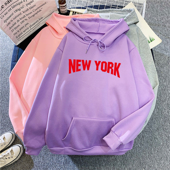 Kvinnors hoodie med stilig New York-design Mirla-Eva Jonsson
