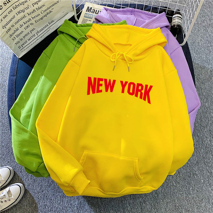 Kvinnors hoodie med stilig New York-design Mirla-Eva Jonsson