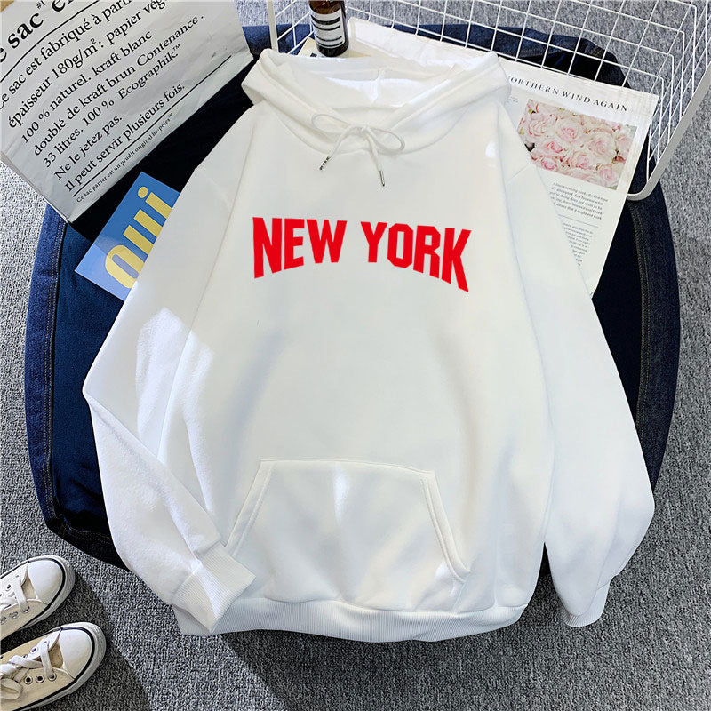 Kvinnors hoodie med stilig New York-design Mirla-Eva Jonsson