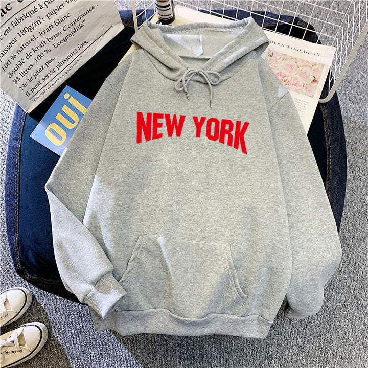 Kvinnors hoodie med stilig New York-design Mirla-Eva Jonsson