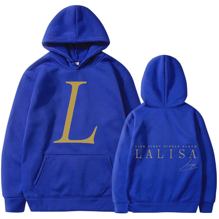 Kvinnors hoodie med stiliga initialtryck och generös känguruficka Mirla-Eva Jonsson