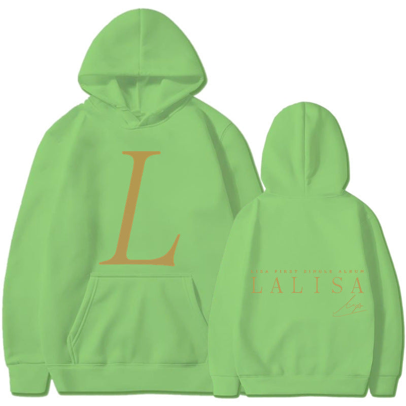 Kvinnors hoodie med stiliga initialtryck och generös känguruficka Mirla-Eva Jonsson