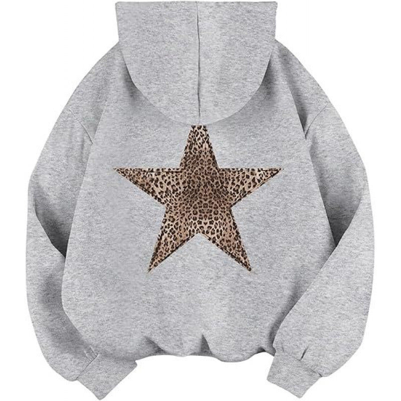Kvinnors hoodie med stiligt leopardstjärn design och avslappnad passform Mirla-Eva Jonsson