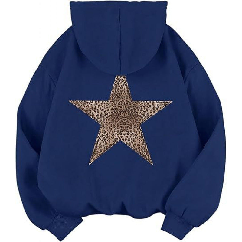 Kvinnors hoodie med stiligt leopardstjärn design och avslappnad passform Mirla-Eva Jonsson