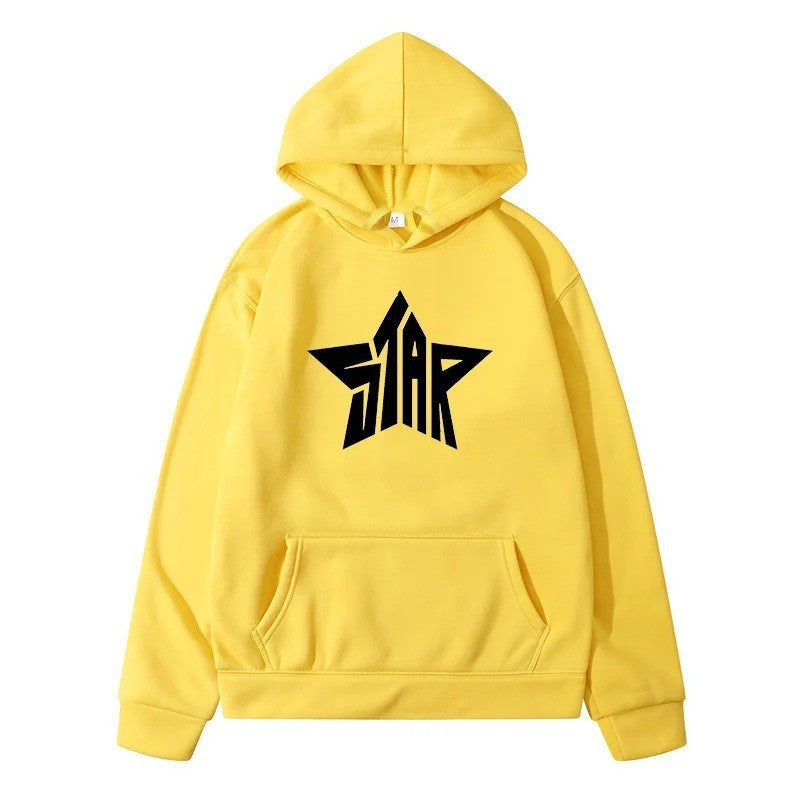 Kvinnors hoodie med stiligt stjärnmotiv Mirla-Eva Jonsson