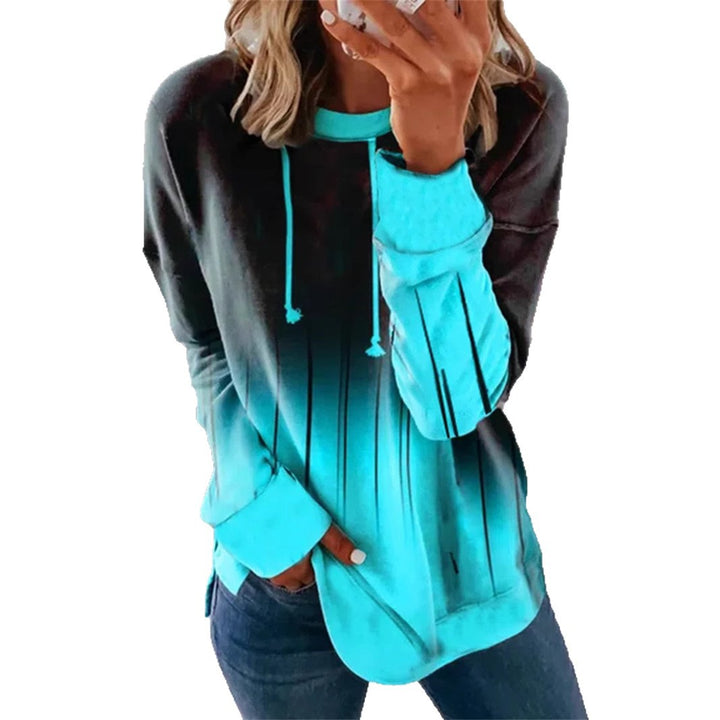 Kvinnors hoodie med stilren gradient och unik design Mirla-Eva Jonsson