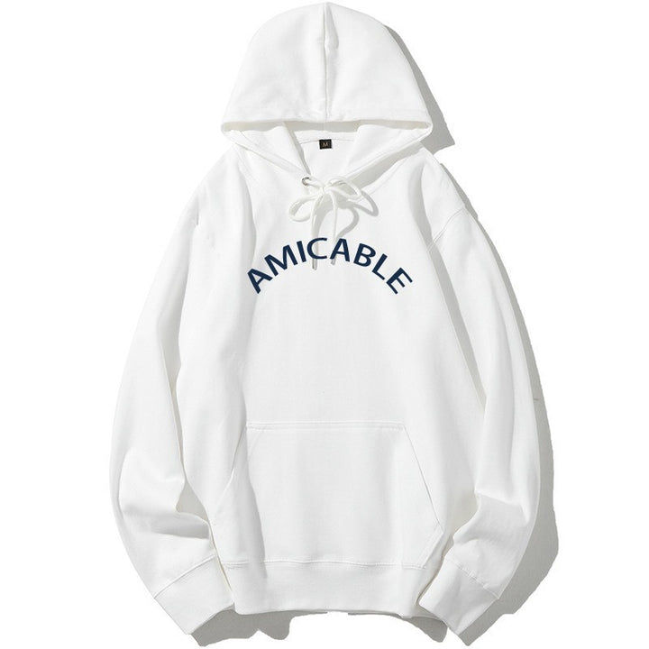 Kvinnors hoodie med stora bokstäver och känguruficka Mirla-Eva Jonsson