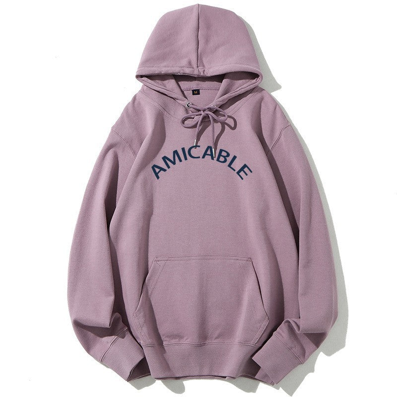 Kvinnors hoodie med stora bokstäver och känguruficka Mirla-Eva Jonsson