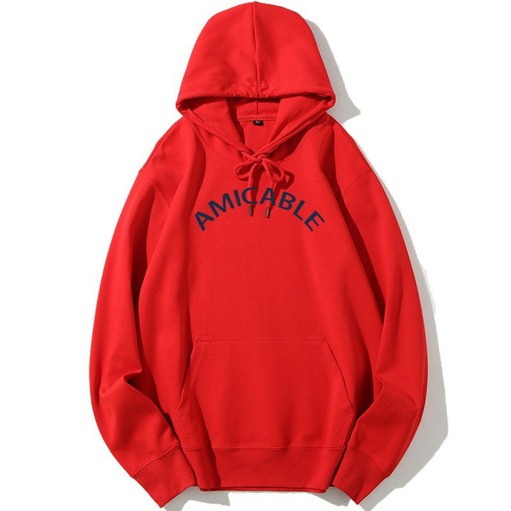 Kvinnors hoodie med stora bokstäver och känguruficka Mirla-Eva Jonsson