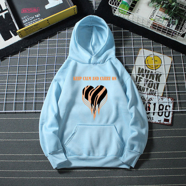 Kvinnors hoodie med trendig hjärtdesign och bekväm passform Mirla-Eva Jonsson