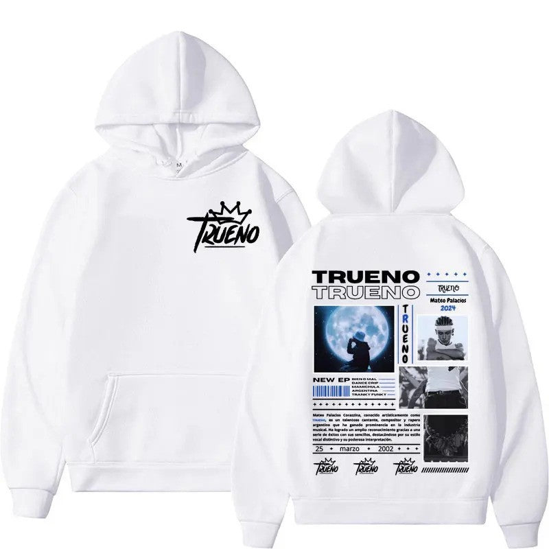 Kvinnors hoodie med unik grafisk design och bekväm passform Mirla-Eva Jonsson