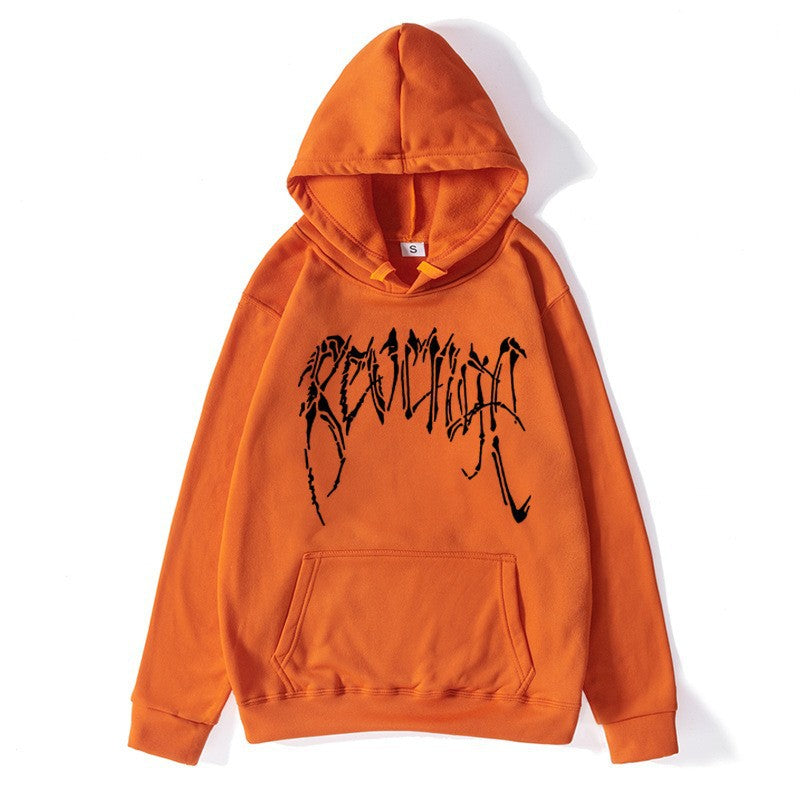Kvinnors hoodie med unik grafisk text Mirla-Eva Jonsson