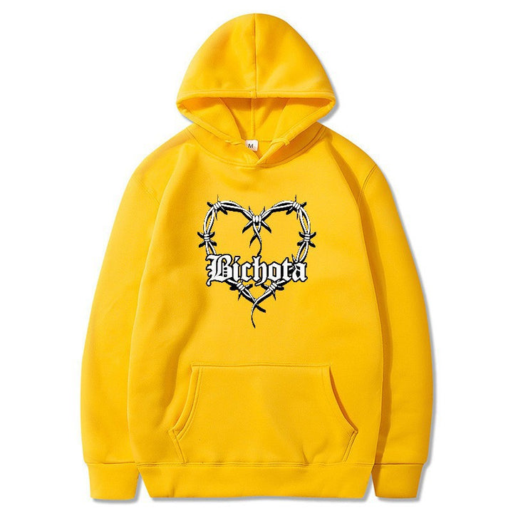 Kvinnors hoodie med unik hjärtformad design och broderad text Mirla-Eva Jonsson
