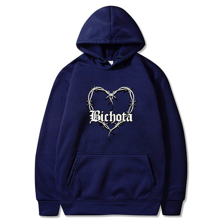 Kvinnors hoodie med unik hjärtformad design och broderad text Mirla-Eva Jonsson
