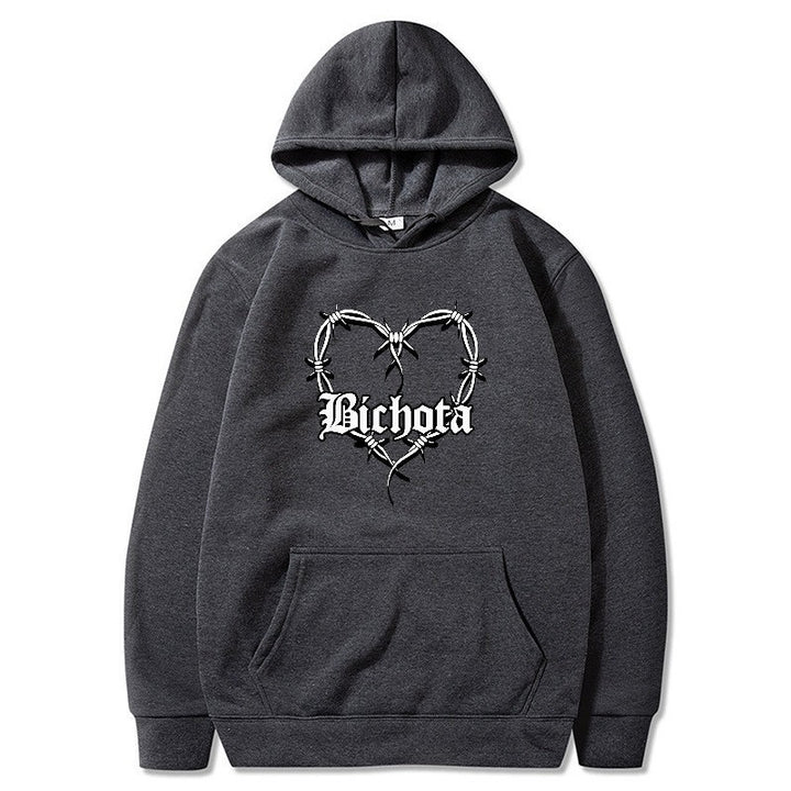 Kvinnors hoodie med unik hjärtformad design och broderad text Mirla-Eva Jonsson