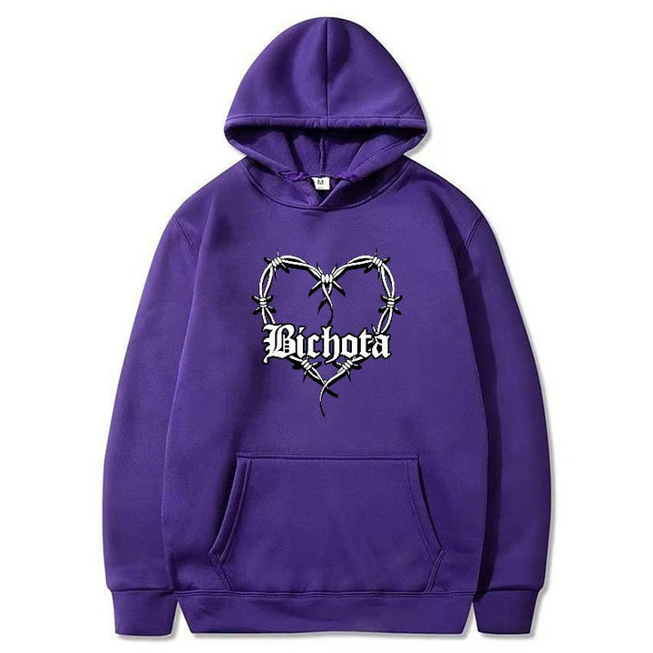 Kvinnors hoodie med unik hjärtformad design och broderad text Mirla-Eva Jonsson