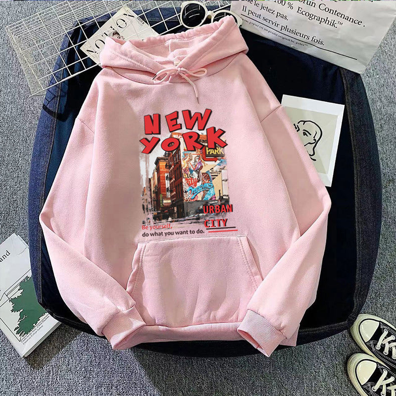 Kvinnors hoodie med urban New York-design Mirla-Eva Jonsson