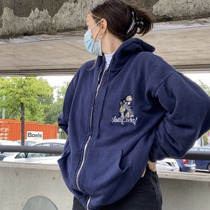Kvinnors huva jacka med unik broderad design Mirla-Eva Jonsson