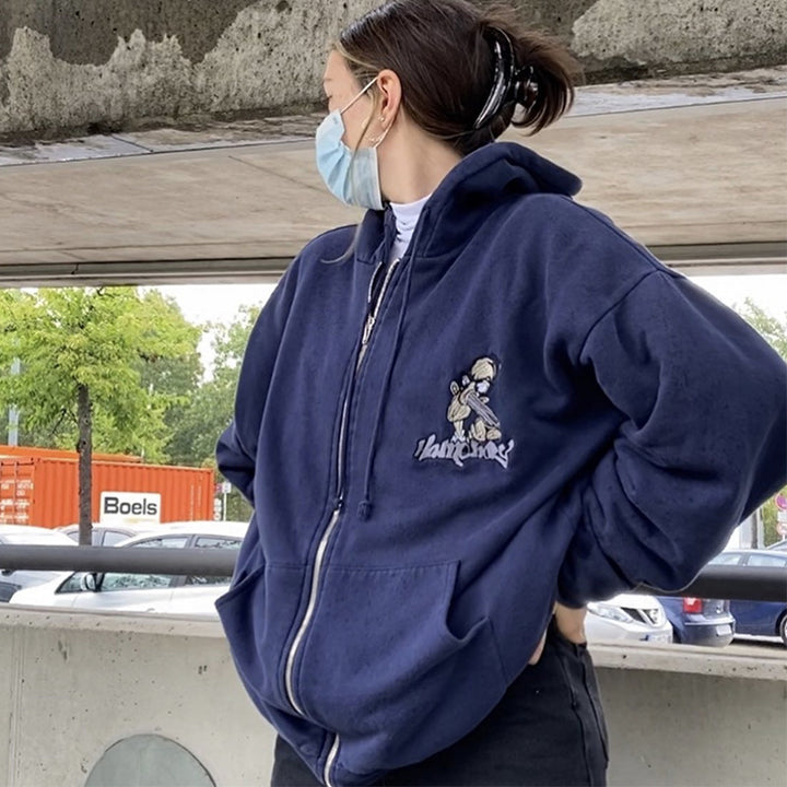 Kvinnors huva jacka med unik broderad design Mirla-Eva Jonsson