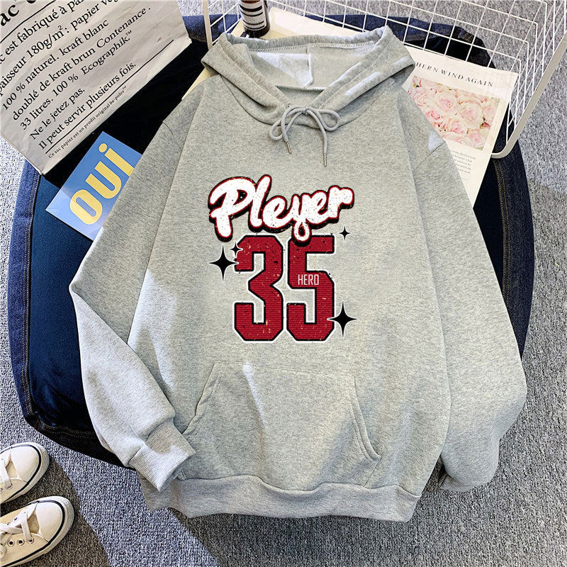 Kvinnors huva sweatshirt med kreativ basketdesign Mirla-Eva Jonsson