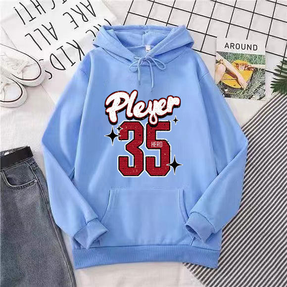 Kvinnors huva sweatshirt med kreativ basketdesign Mirla-Eva Jonsson