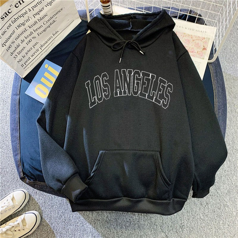 Kvinnors huvtröja med kreativ Los Angeles text Mirla-Eva Jonsson