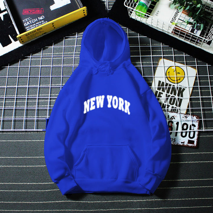 Kvinnors huvtröja med modern New York-typografi Mirla-Eva Jonsson