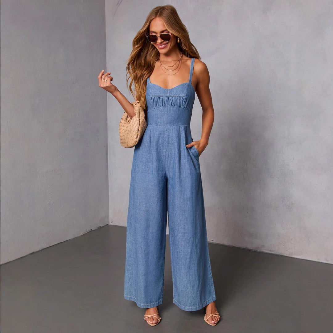 Kvinnors jeans jumpsuit med vida ben och eleganta remmar Mirla-Eva Jonsson